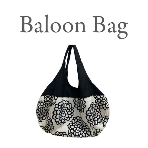 Ballontasche mit Dahlien-Print (schwarz x weiß)